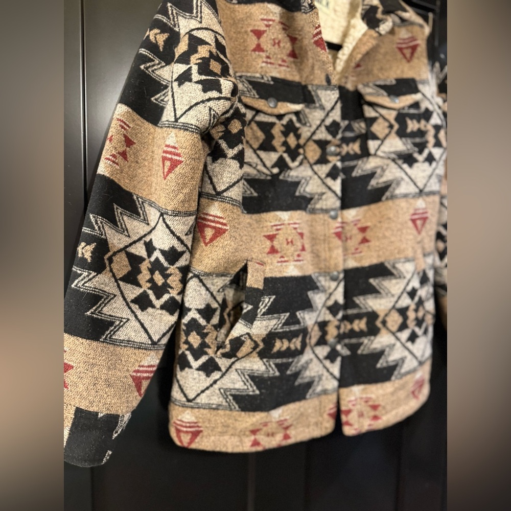 Outback Aztec Pattern Jacket - image 3